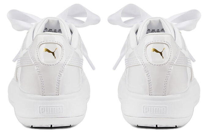 (WMNS) Mocka Mayu Hjärta Patent ”Vit”