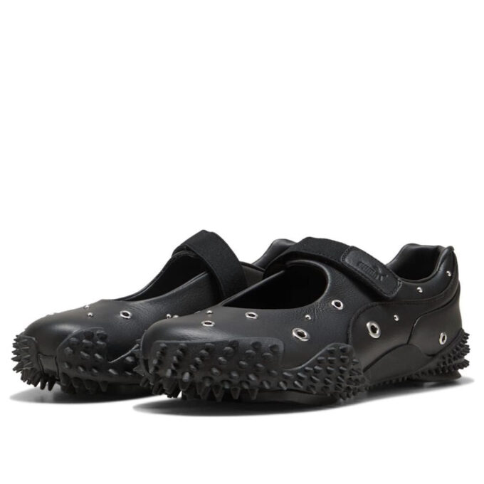 (WMNS) Mostro Fey örhängen ”Svart Silver”