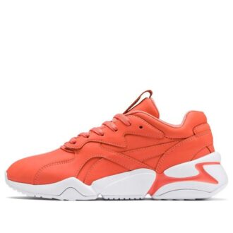 (WMNS) Nova X Pantone ”Levande korall”
