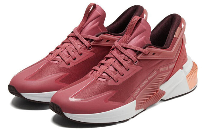 (WMNS) Provoke Xt Ftr Moto Rose Låga Löparskor Röda