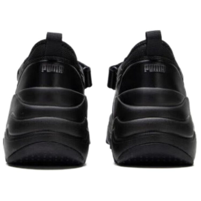 (WMNS) Pulsar kilklackade sandaler ”Svarta”