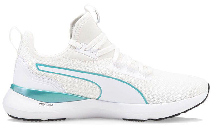 (WMNS) Pure XT ”Stardust – Vitt porslin”