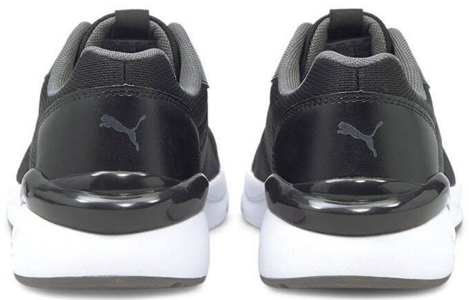 (WMNS) Ros ”Svartvit”