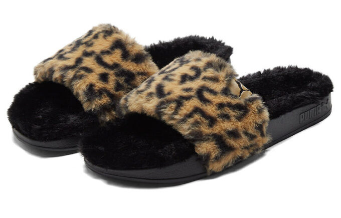 (WMNS) Skor Sporttofflor ”Svart Gul”