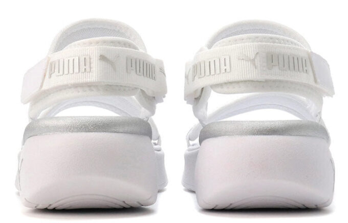 (WMNS) Sportiga Sandaler ”Vit Metallisk Silver”