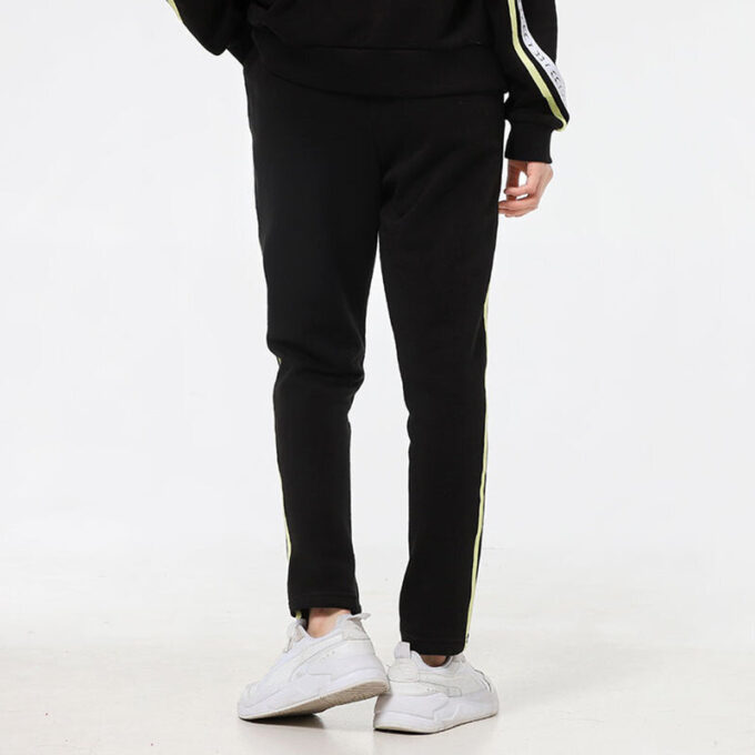 (WMNS) Stickade Sportbyxor Svarta