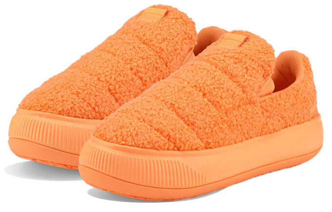 (WMNS) Suede Mayu Slip-On ”Teddy – Neon Citrus”