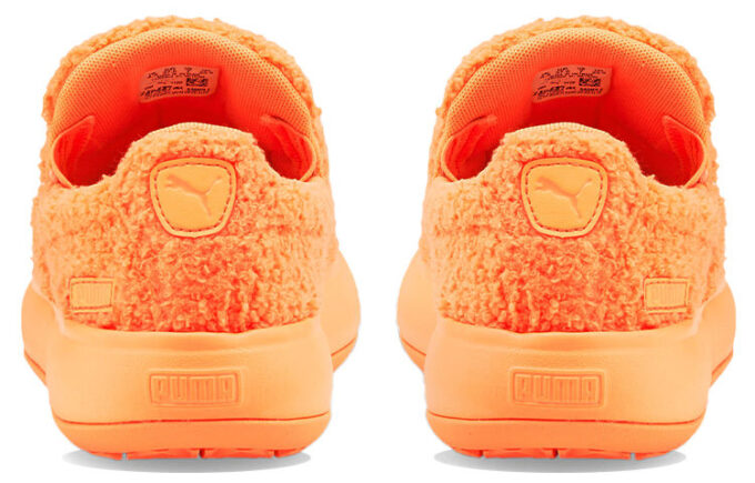 (WMNS) Suede Mayu Slip-On ”Teddy – Neon Citrus”
