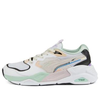 (WMNS) TRC Mira Dimensions ”Vit Nimbusmoln”