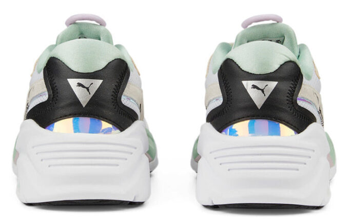 (WMNS) TRC Mira Dimensions ”Vit Nimbusmoln”