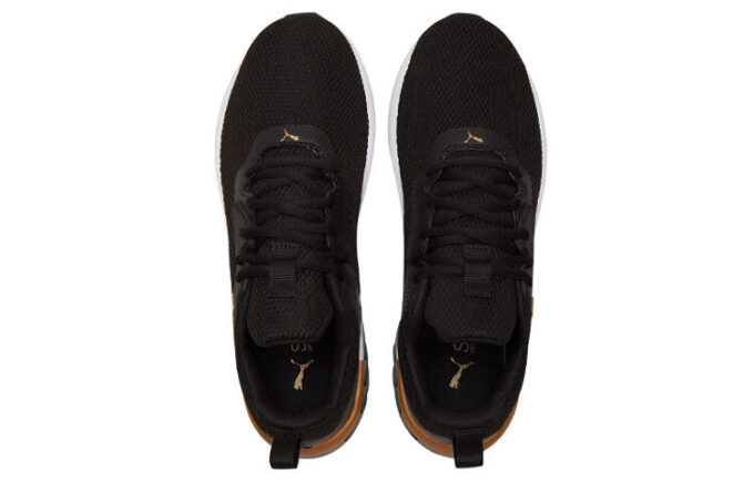 (WMNS) Utbrott ”Black Team Gold”