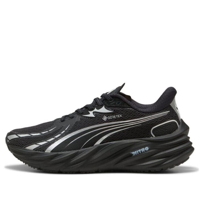 (WMNS) Velocity Nitro 4 Gore-Tex ”Svart Silver”