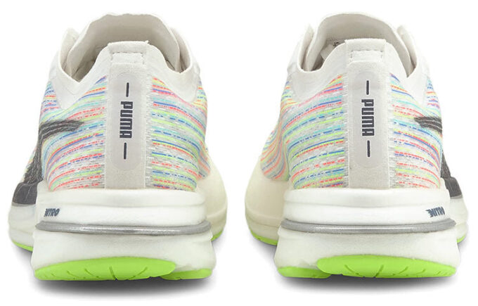 (WMNS) Velocity Nitro Spectra ”Vitgrön”